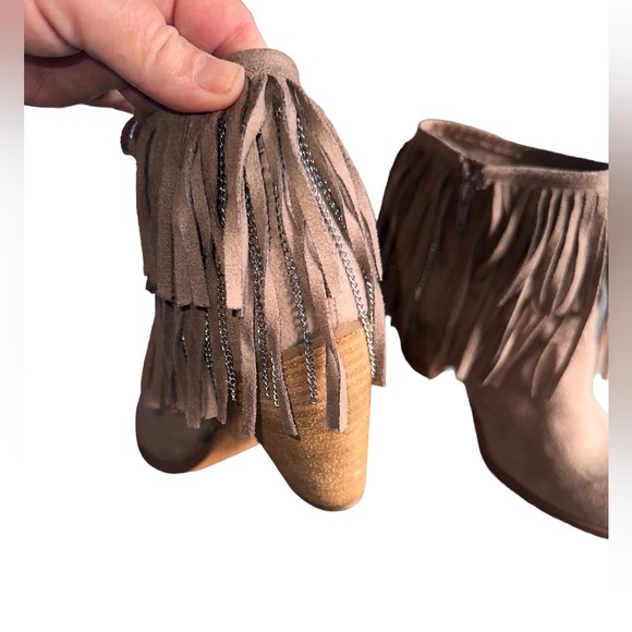 Not Rated size 7.5 suede fringe bootie with silver chain.NWT. stacked heel. - Picture 7 of 10